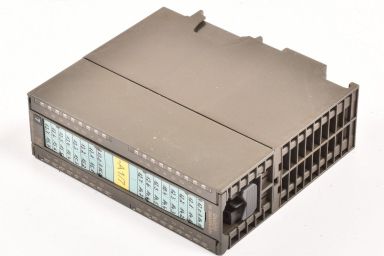 Siemens 6ES7 322-1BL00-0AA0 - Used