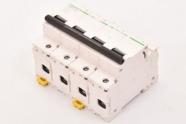 Schneider Electric C120N D 63A