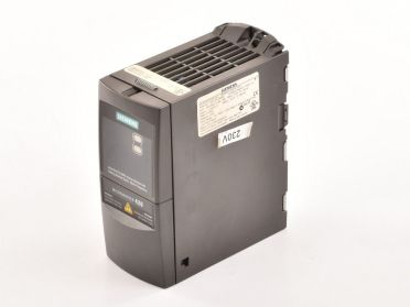 Siemens 6SE6420-2AB13-7AA1 E-S D021.18