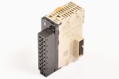 Omron CJ1W-MAD42 (SL)