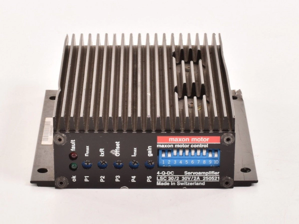 maxon社製 A-max DC motor 408267 4個 細い 新古品 maxon社製 A-max DC motor 408267 4個 細い 新古品