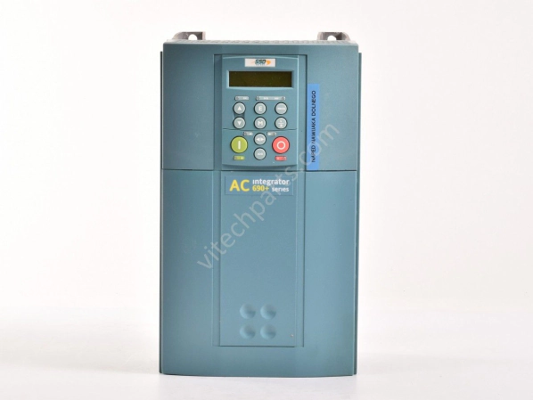 SSD Drives 690PC/0110/400/0010/GR/0/0/0/0/B0/0/0 SSD Drives 690PC/0110/400/0010/GR/0/0/0/0/B0/0/0