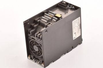 Siemens 6SE6420-2AB13-7AA1 / B03 / 1.18 - Used