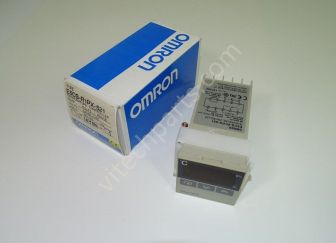 Omron E5CS-R1PX-521 / 24VAC - New
