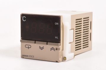 Omron E5CS-R1KJ