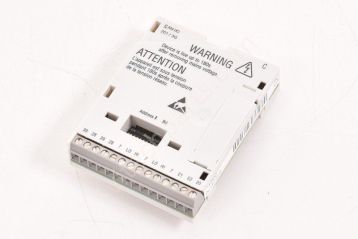 Lenze E82ZAFCC201