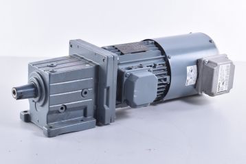 Lenze GST05-2M VBR 090C32  MDEMA1M 090-32